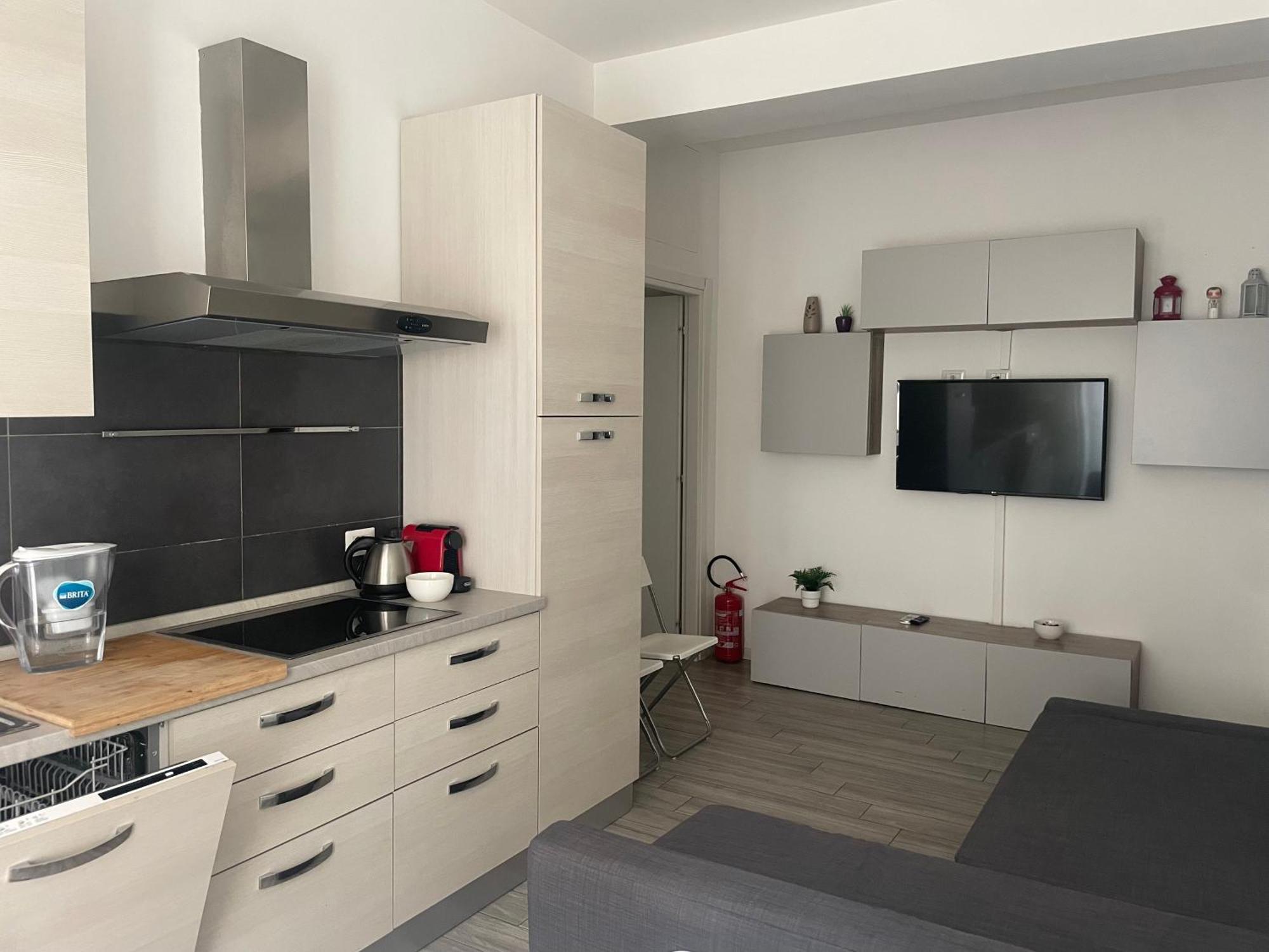 Gardone Apartment - Ampio Appartamento Con 2 Camere Da Letto - Comodo Per Duomo! Milan Extérieur photo