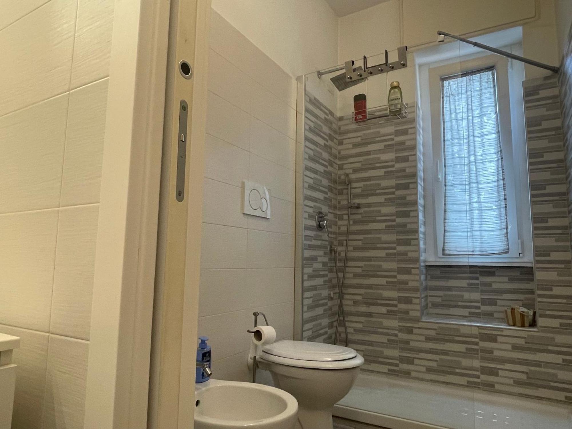 Gardone Apartment - Ampio Appartamento Con 2 Camere Da Letto - Comodo Per Duomo! Milan Extérieur photo